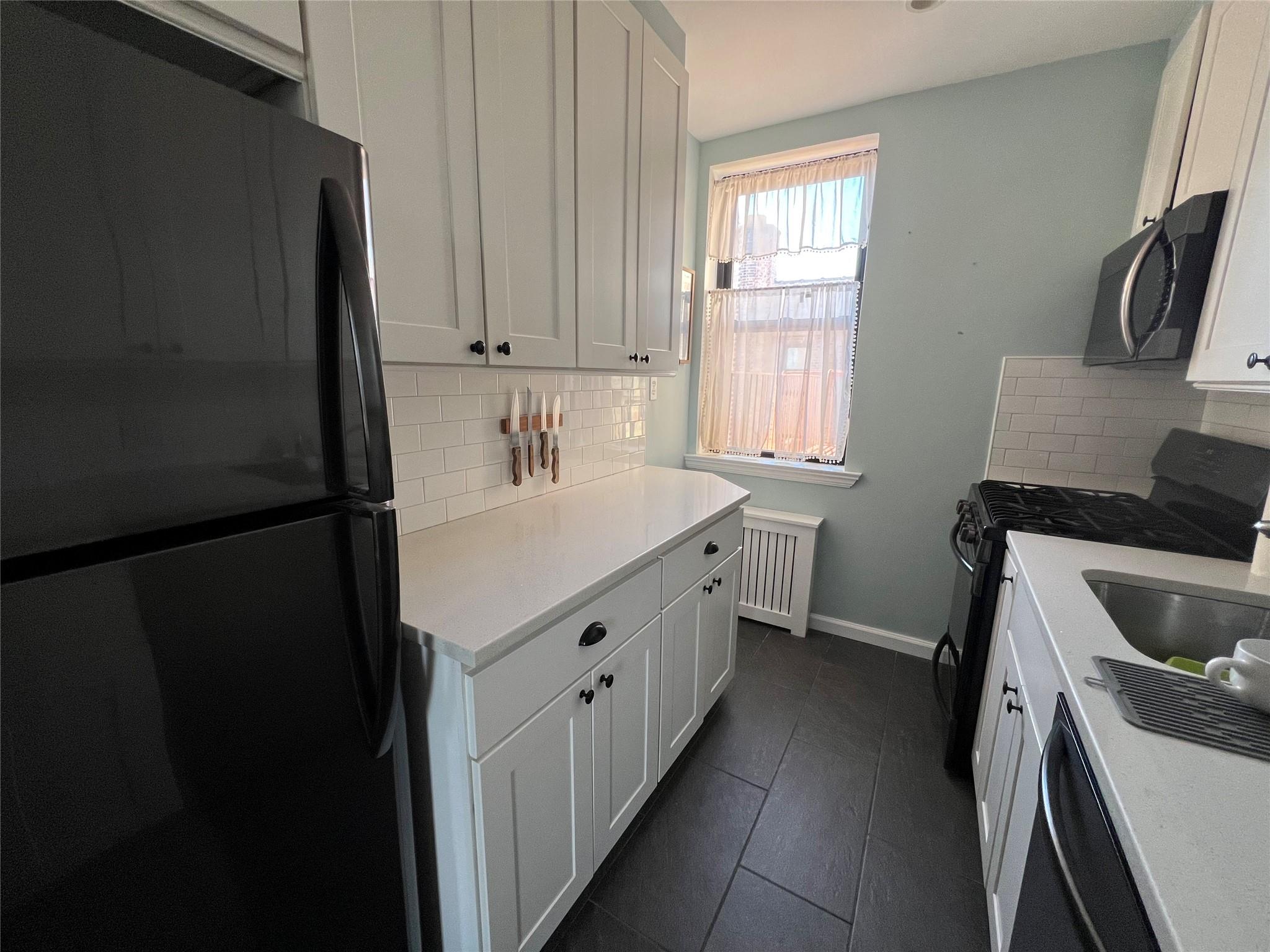 257 Beach 128th Street # 4A, Belle Harbor, NY 11694