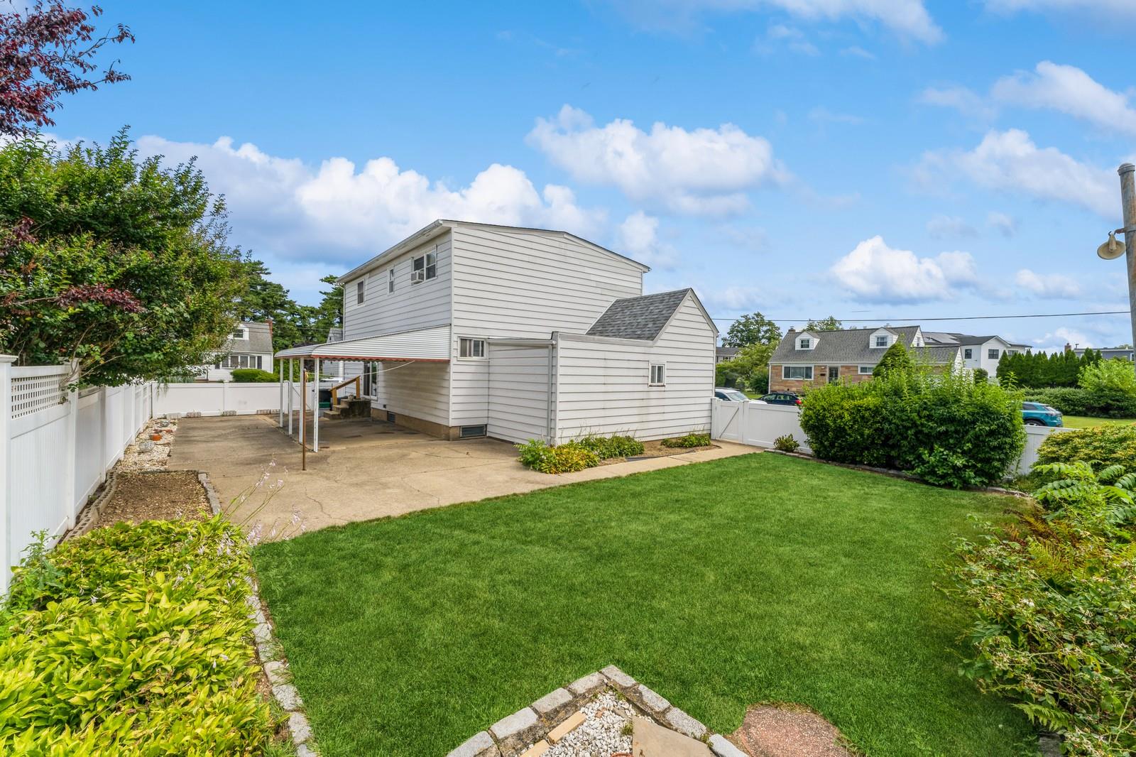 133 Dorothy Drive, East Meadow, NY 11554