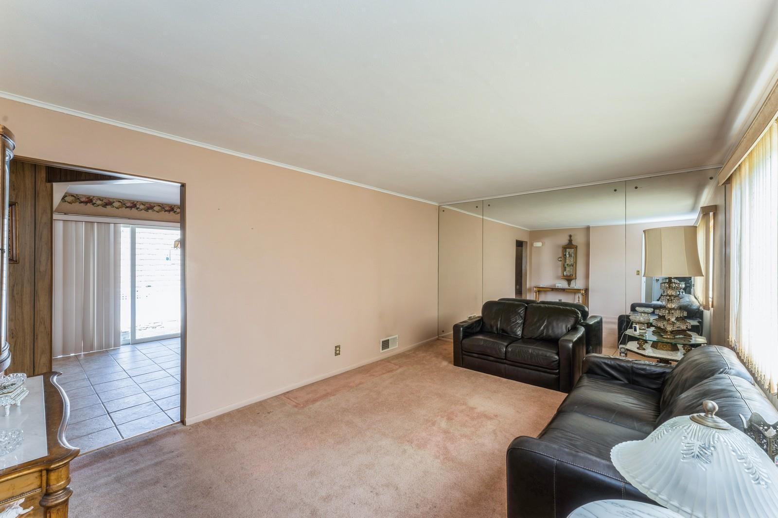 133 Dorothy Drive, East Meadow, NY 11554