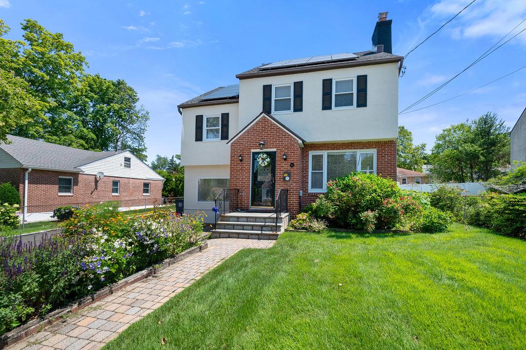 82 Linden Avenue, Pelham, NY 10803