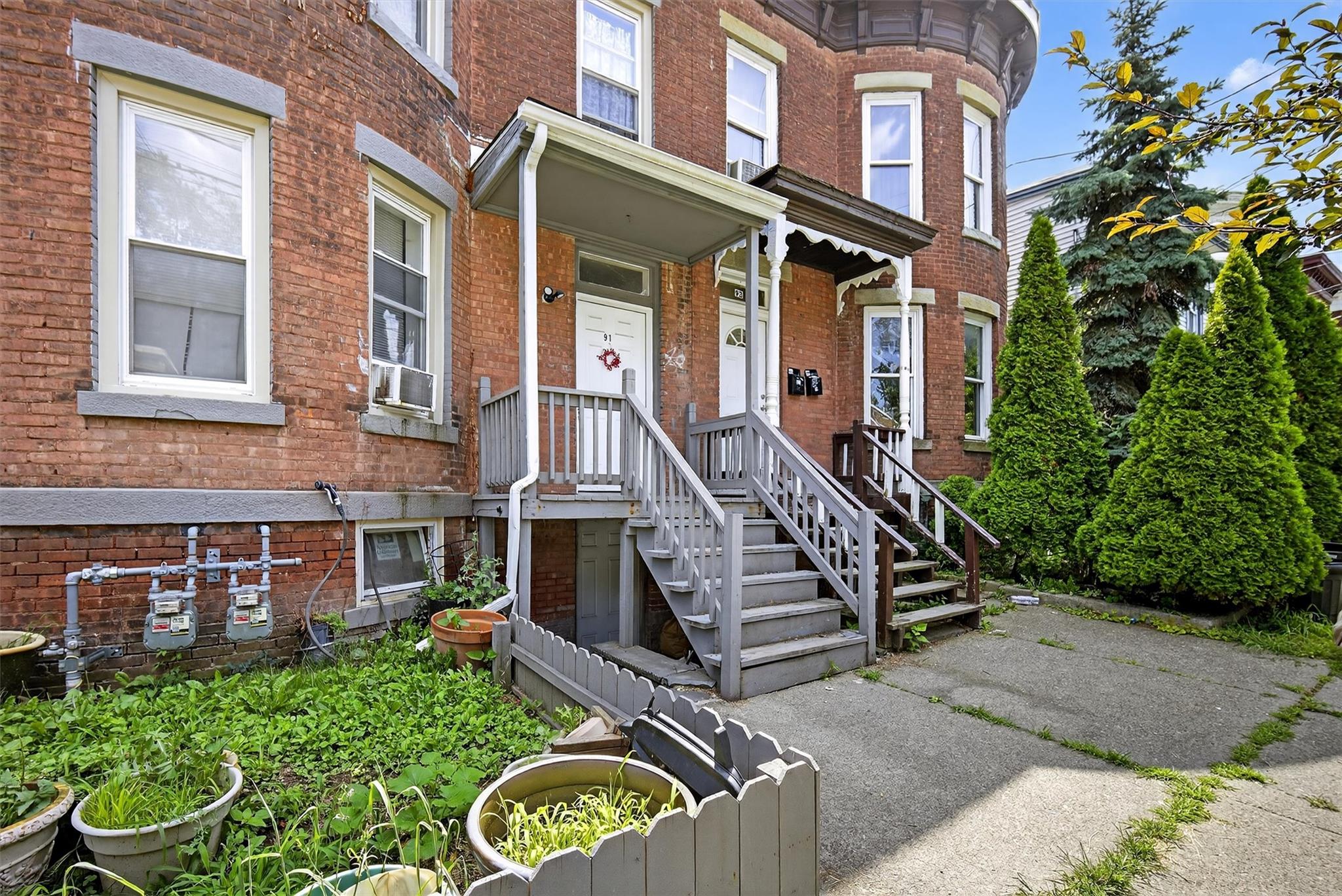 91 Carson Avenue, Newburgh, NY 12550