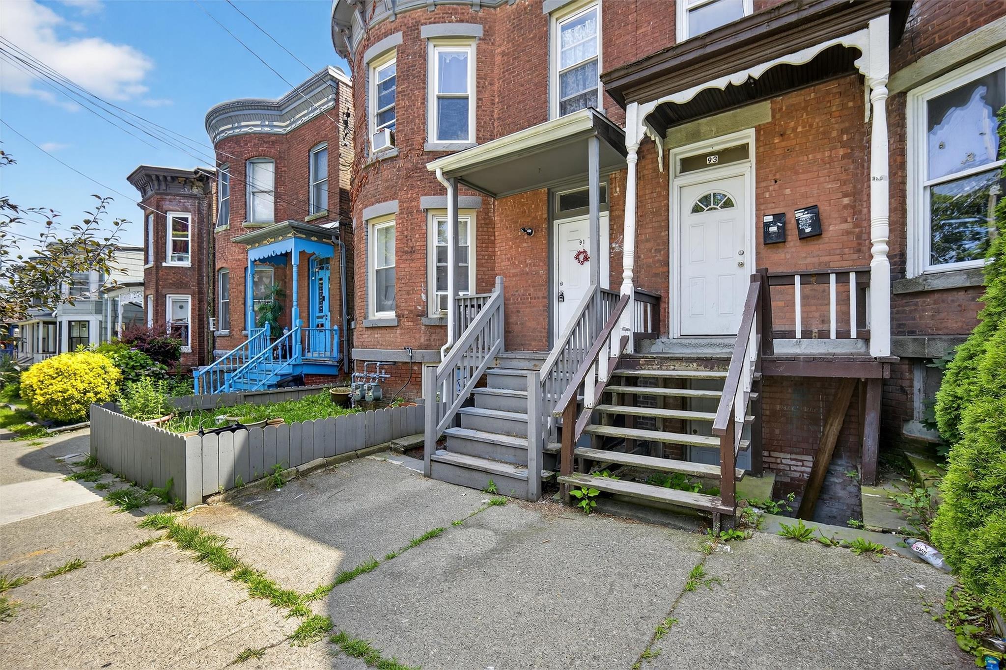 91 Carson Avenue, Newburgh, NY 12550