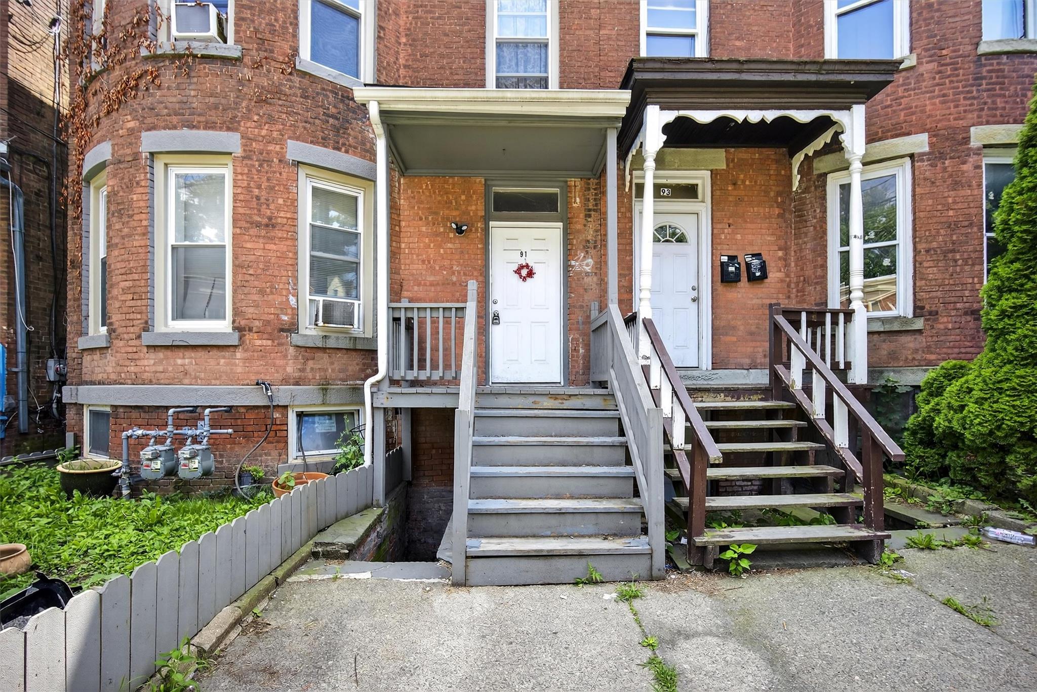 91 Carson Avenue, Newburgh, NY 12550