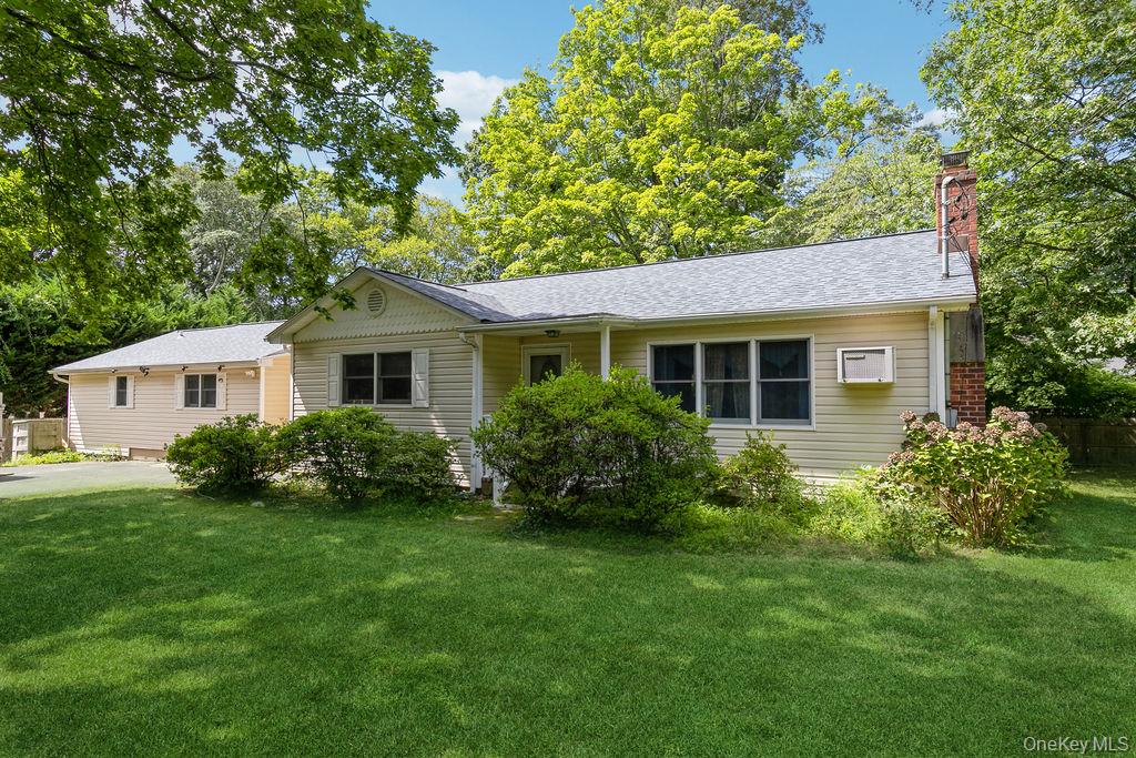 27 Hayward Avenue, Miller Place, NY 11764
