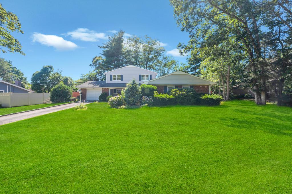 38 Barker Drive, Stony Brook, NY 11790