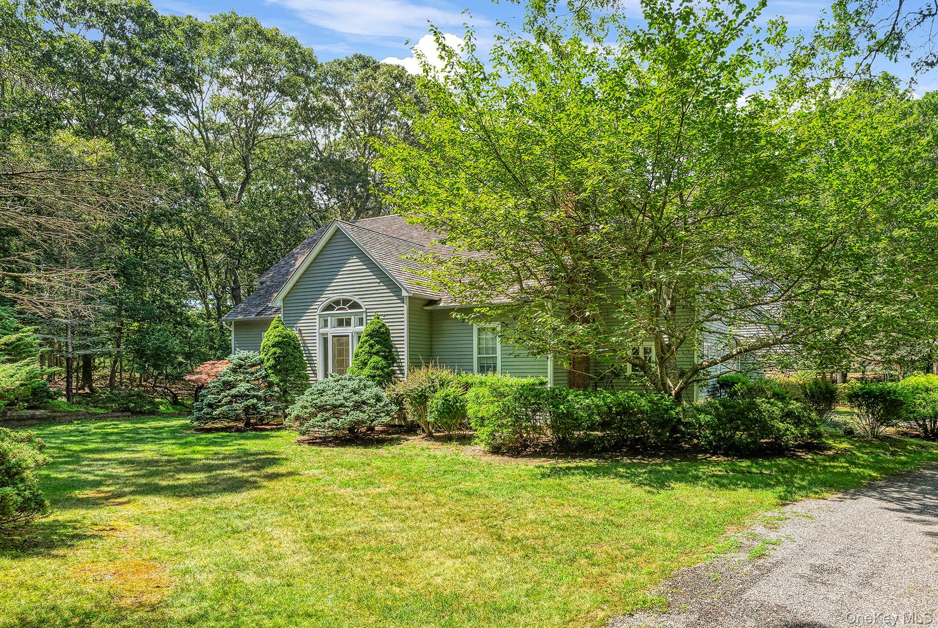 2 Old Hollow Lane, East Hampton, NY 11937