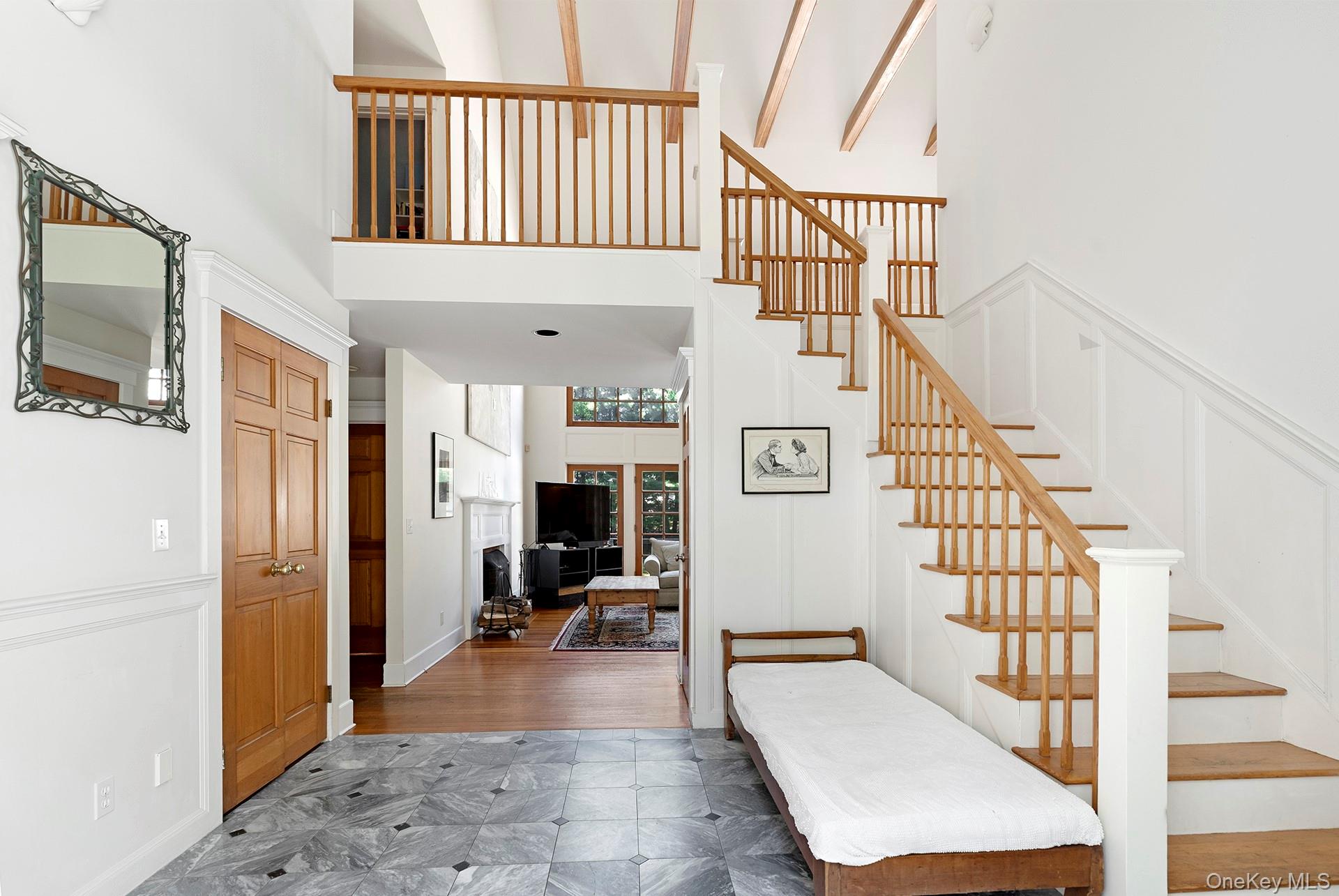 2 Old Hollow Lane, East Hampton, NY 11937