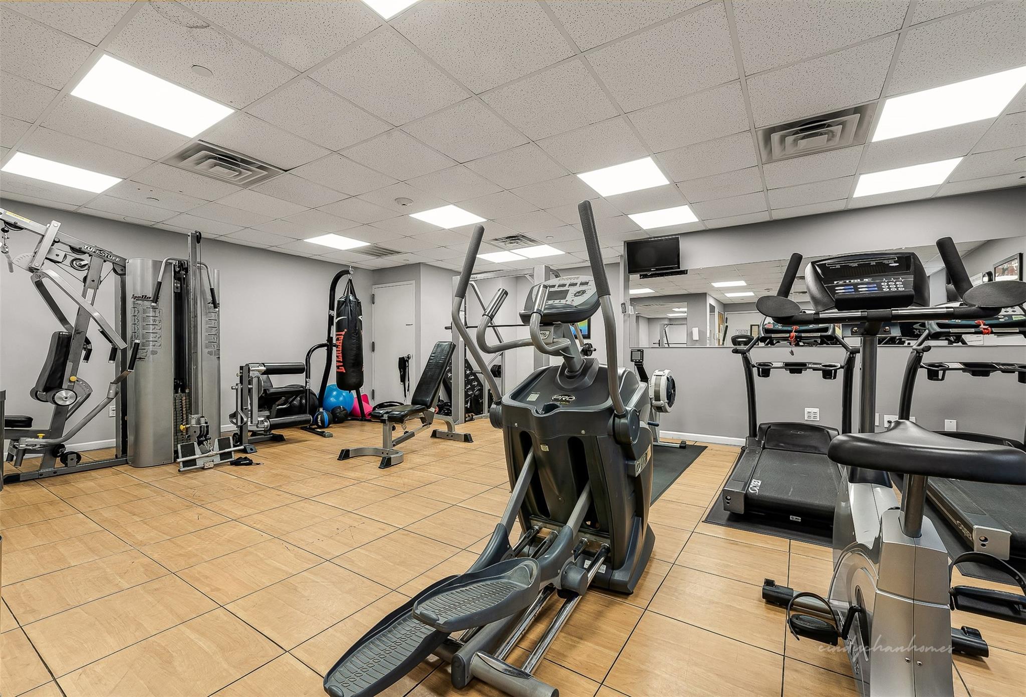 116-24 Grosvenor Lane # 8D, Kew Gardens, NY 11415