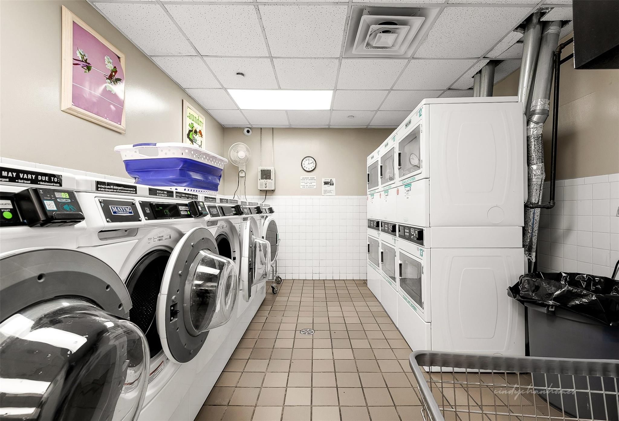 116-24 Grosvenor Lane # 8D, Kew Gardens, NY 11415