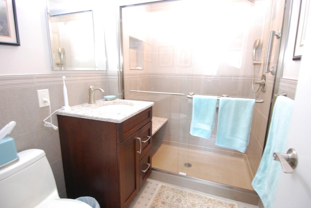 27010 Grand Central Parkway # 27F, Floral Park, NY 11005