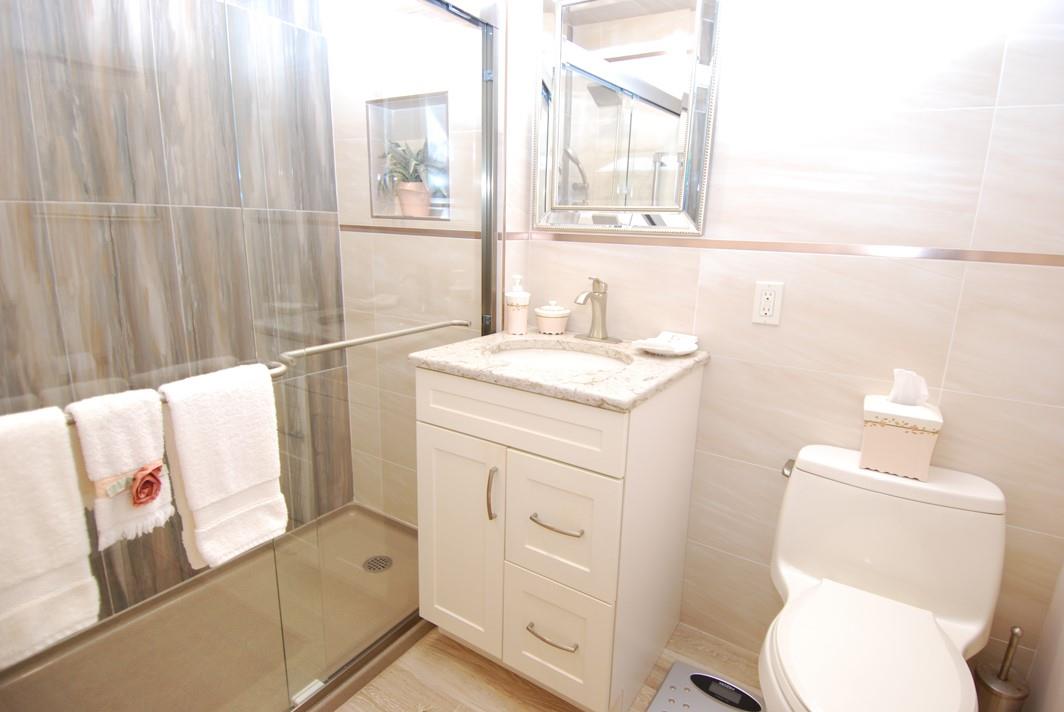 27010 Grand Central Parkway # 27F, Floral Park, NY 11005