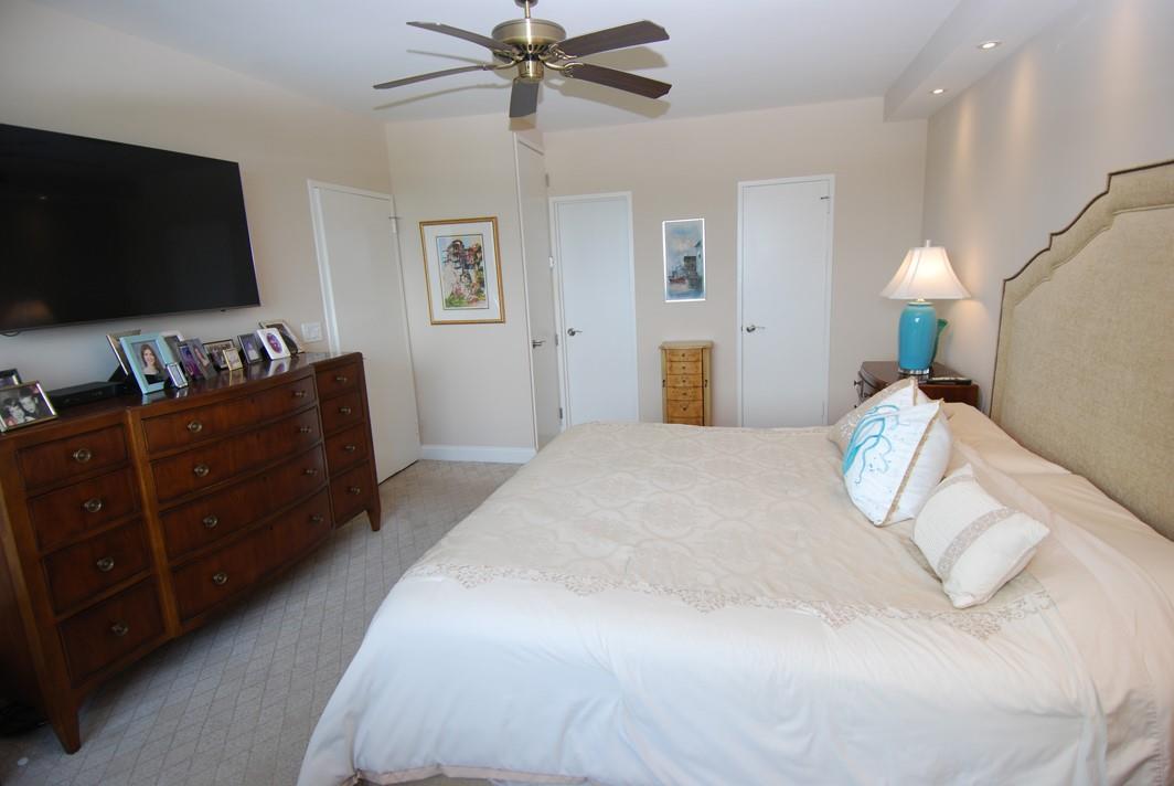 27010 Grand Central Parkway # 27F, Floral Park, NY 11005