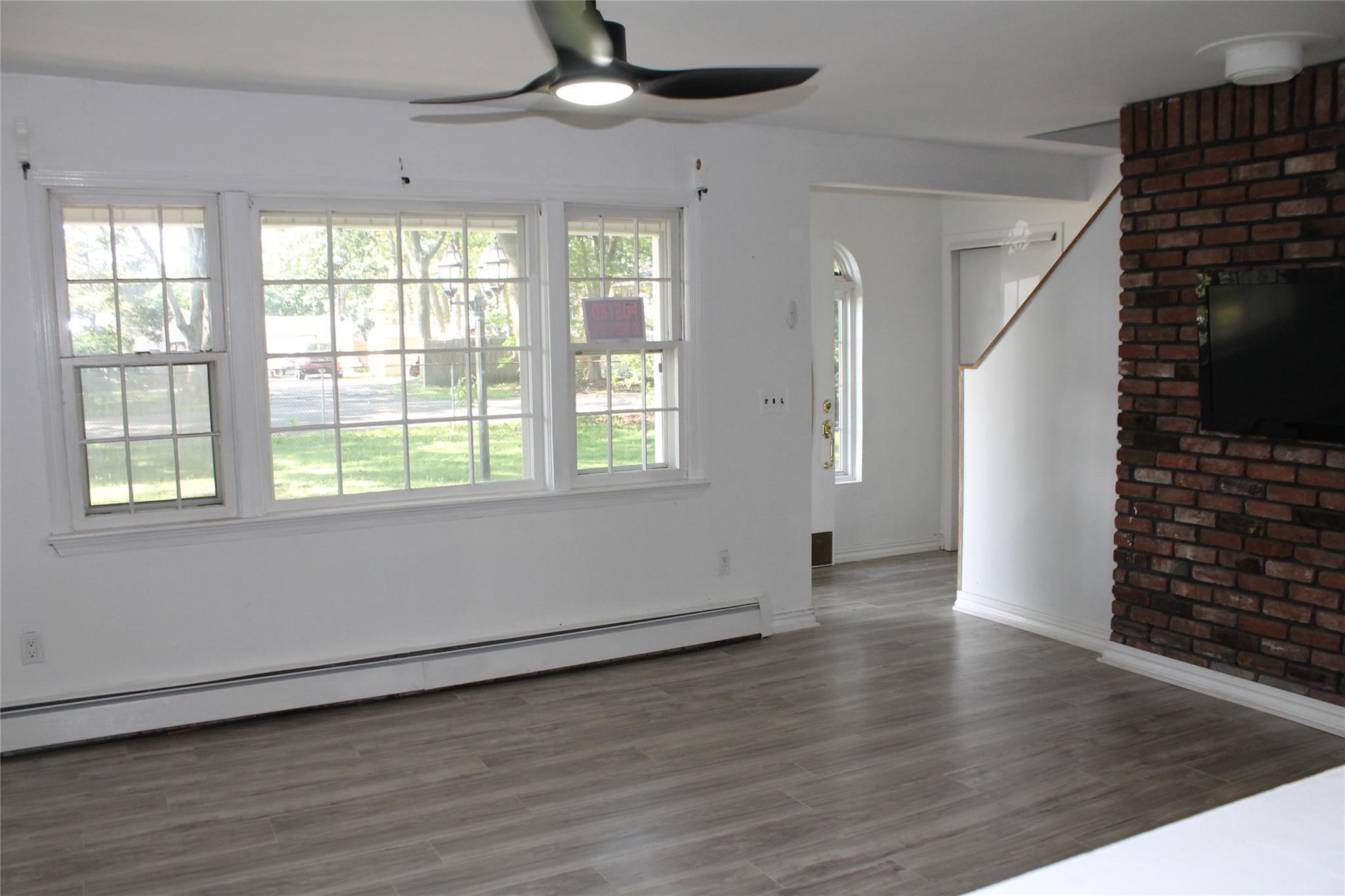 11 Roberts Road, Shirley, NY 11967