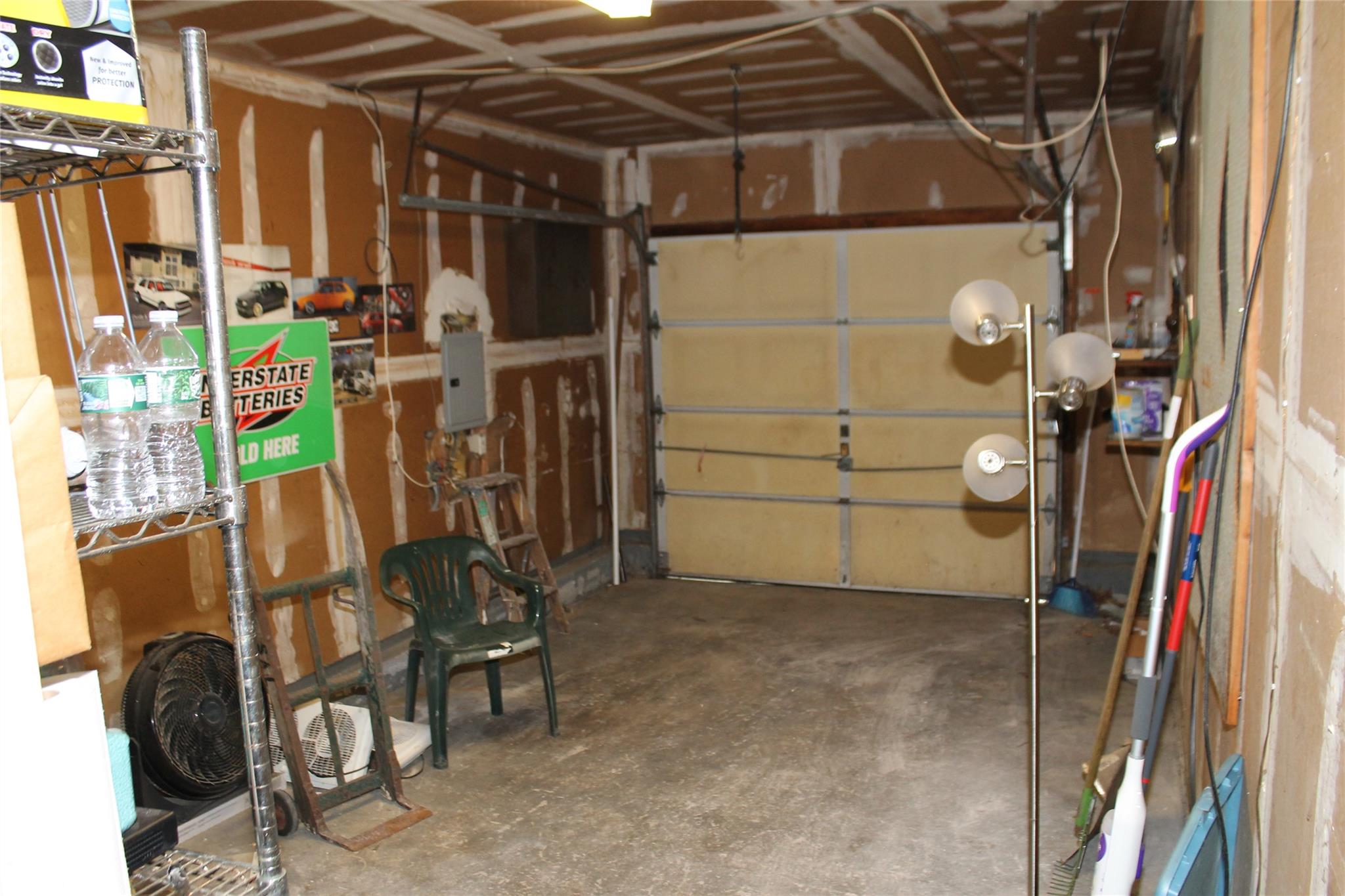 11 Roberts Road, Shirley, NY 11967