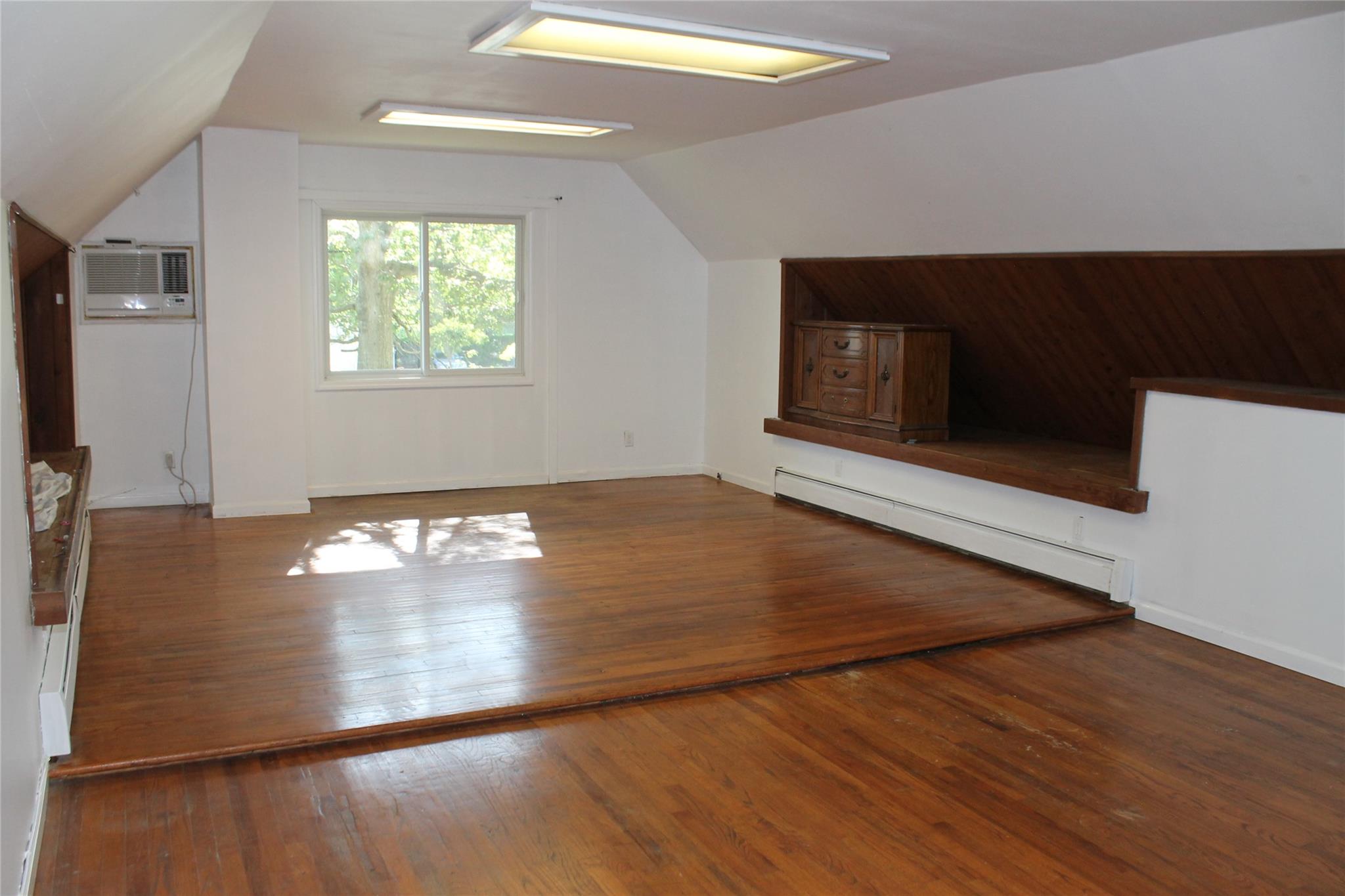 11 Roberts Road, Shirley, NY 11967