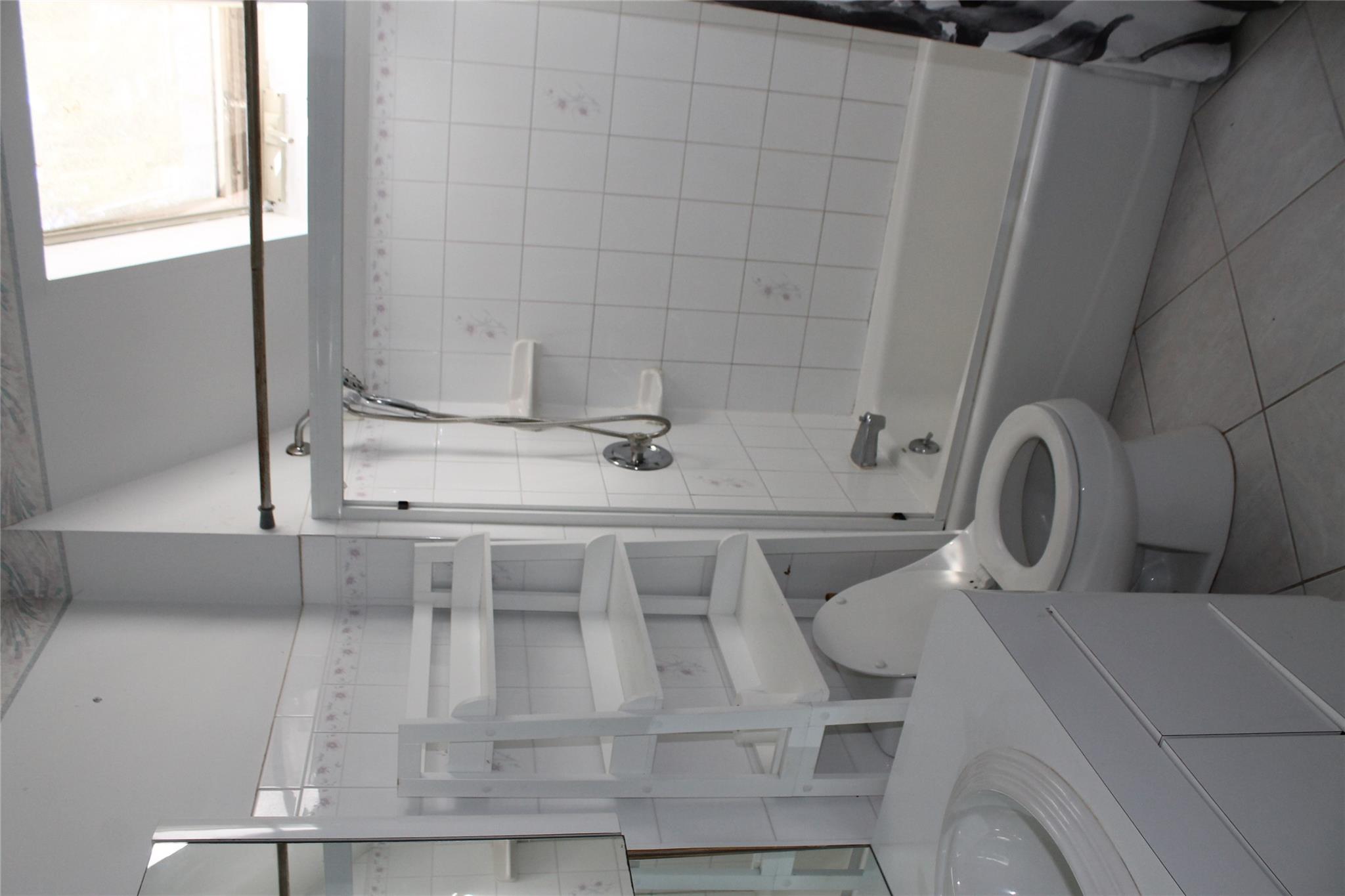 11 Roberts Road, Shirley, NY 11967