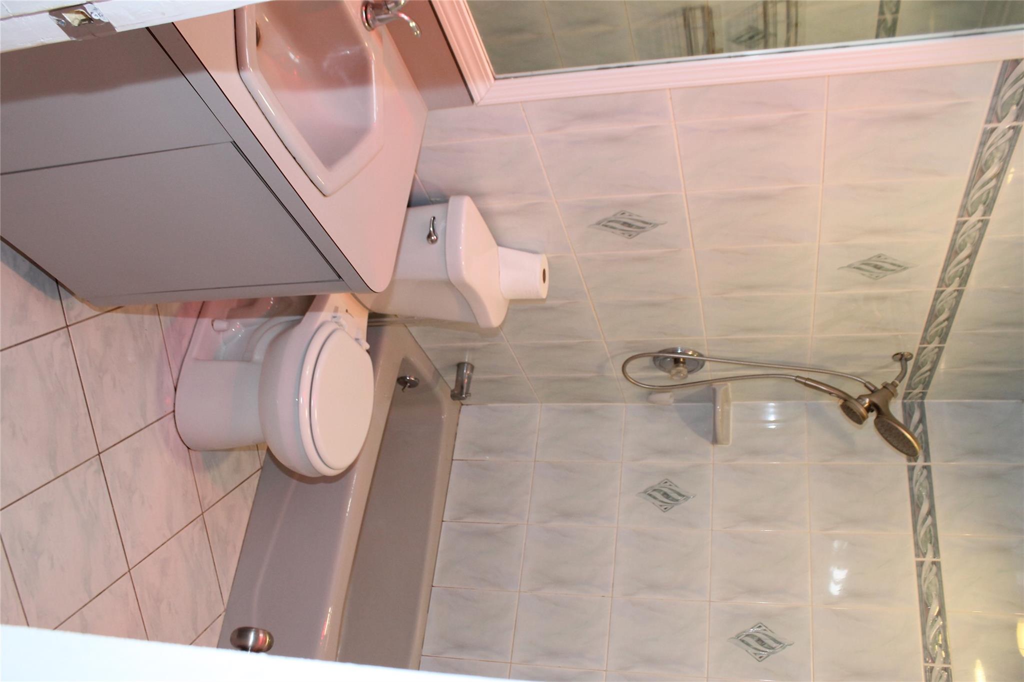 11 Roberts Road, Shirley, NY 11967