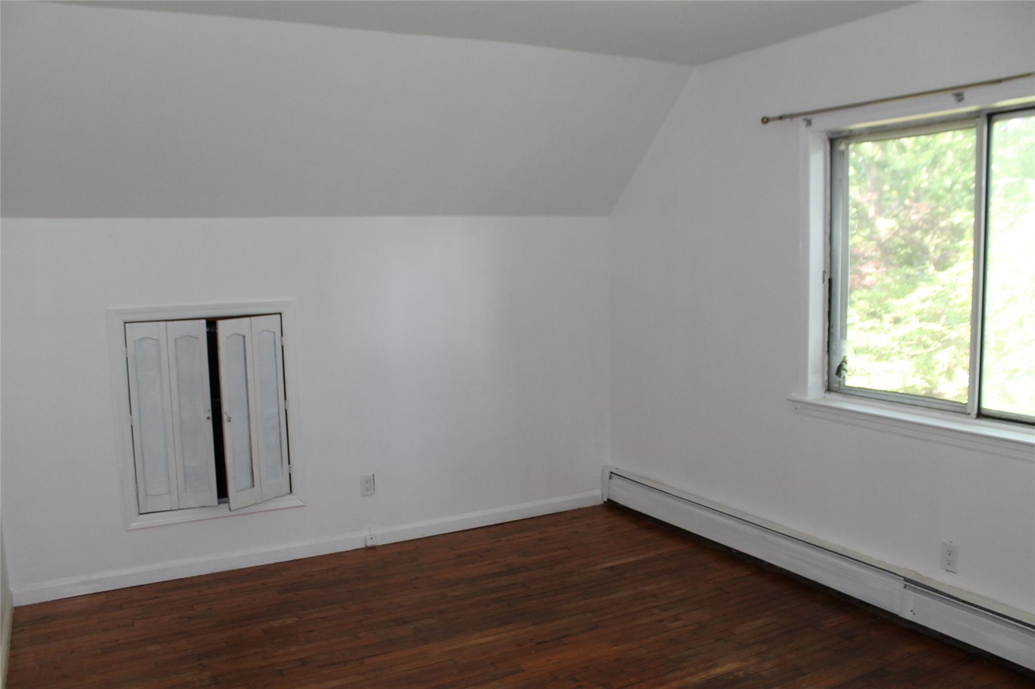 11 Roberts Road, Shirley, NY 11967