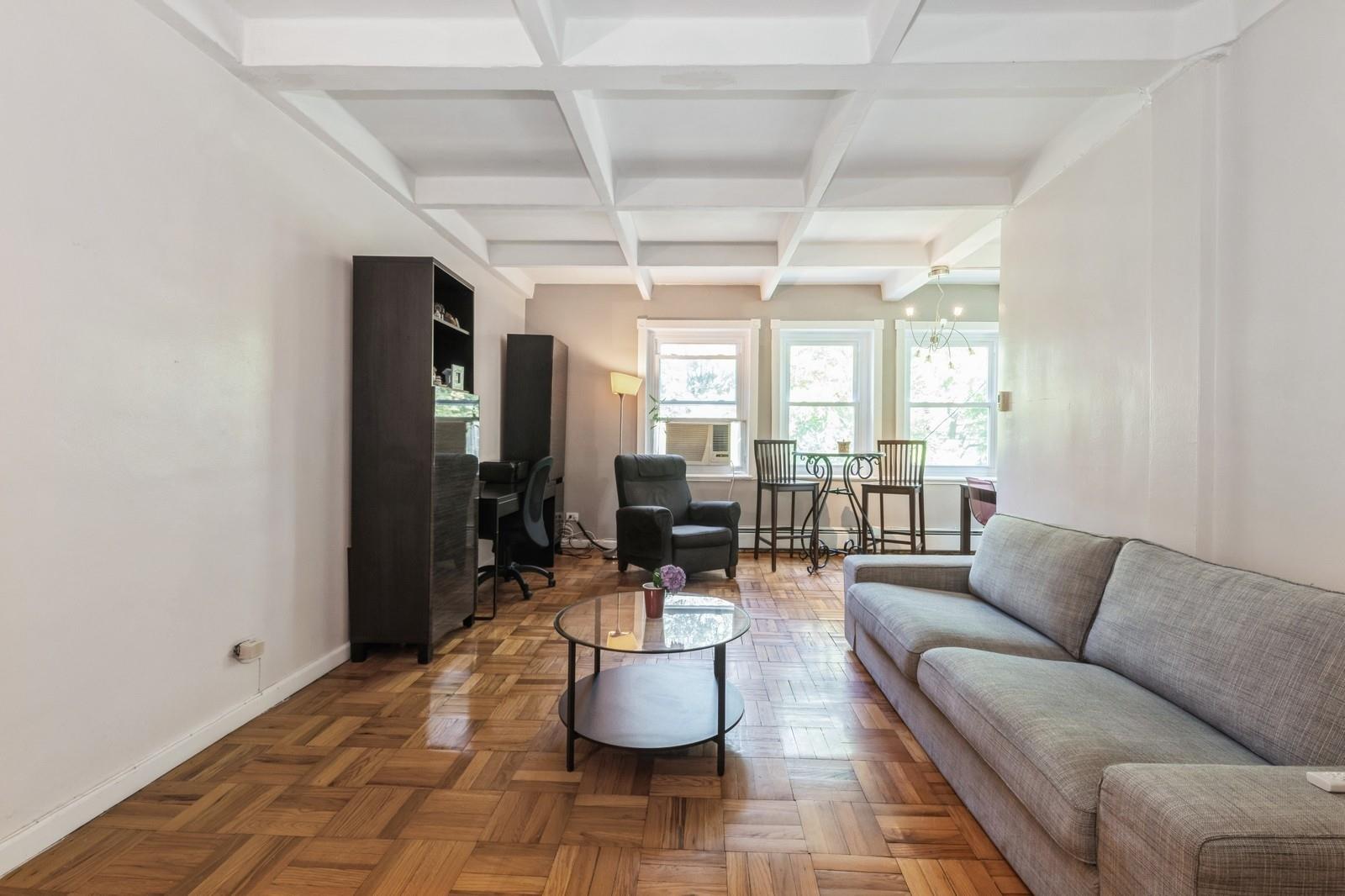 147-35 Village Road # 35D, Briarwood, NY 11435