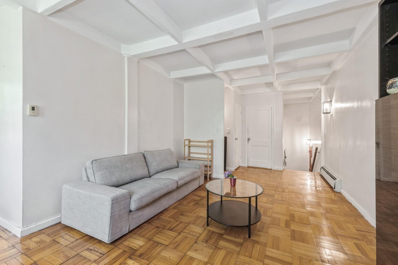 147-35 Village Road # 35D, Briarwood, NY 11435