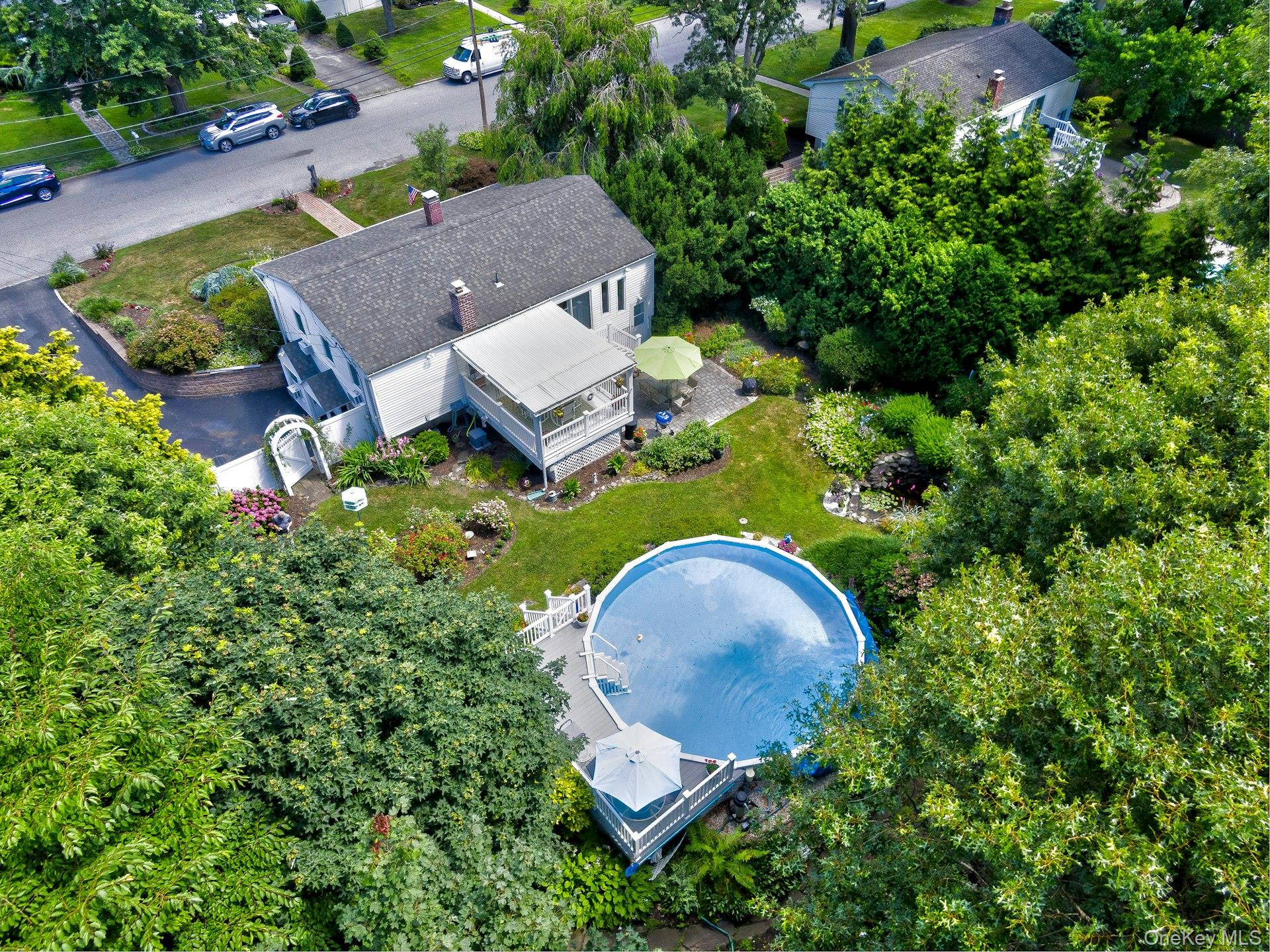 10 Dean Street, Port Jefferson Station, NY 11776