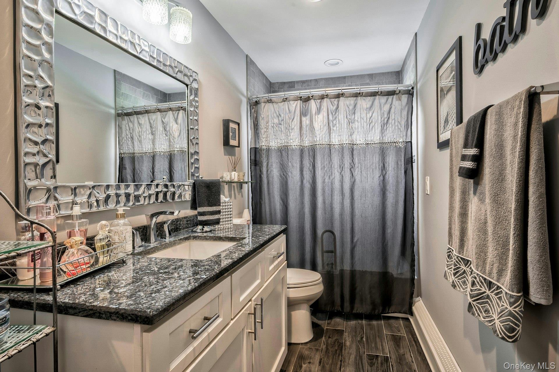 10 Dean Street, Port Jefferson Station, NY 11776