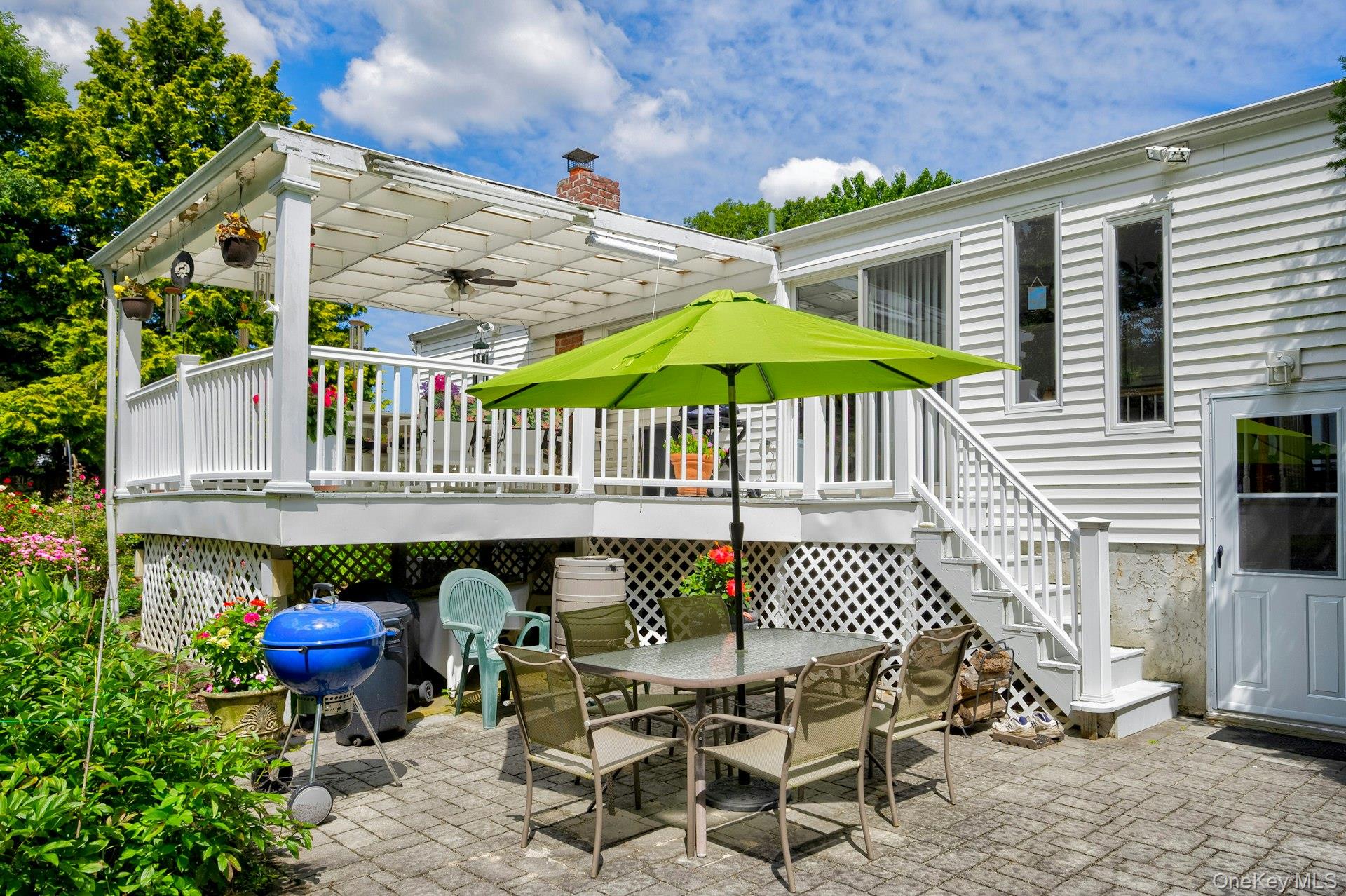 10 Dean Street, Port Jefferson Station, NY 11776