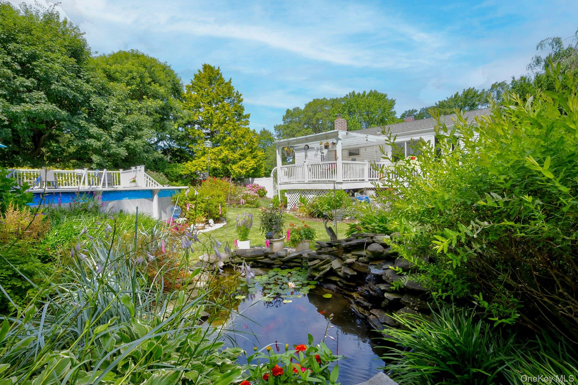 10 Dean Street, Port Jefferson Station, NY 11776