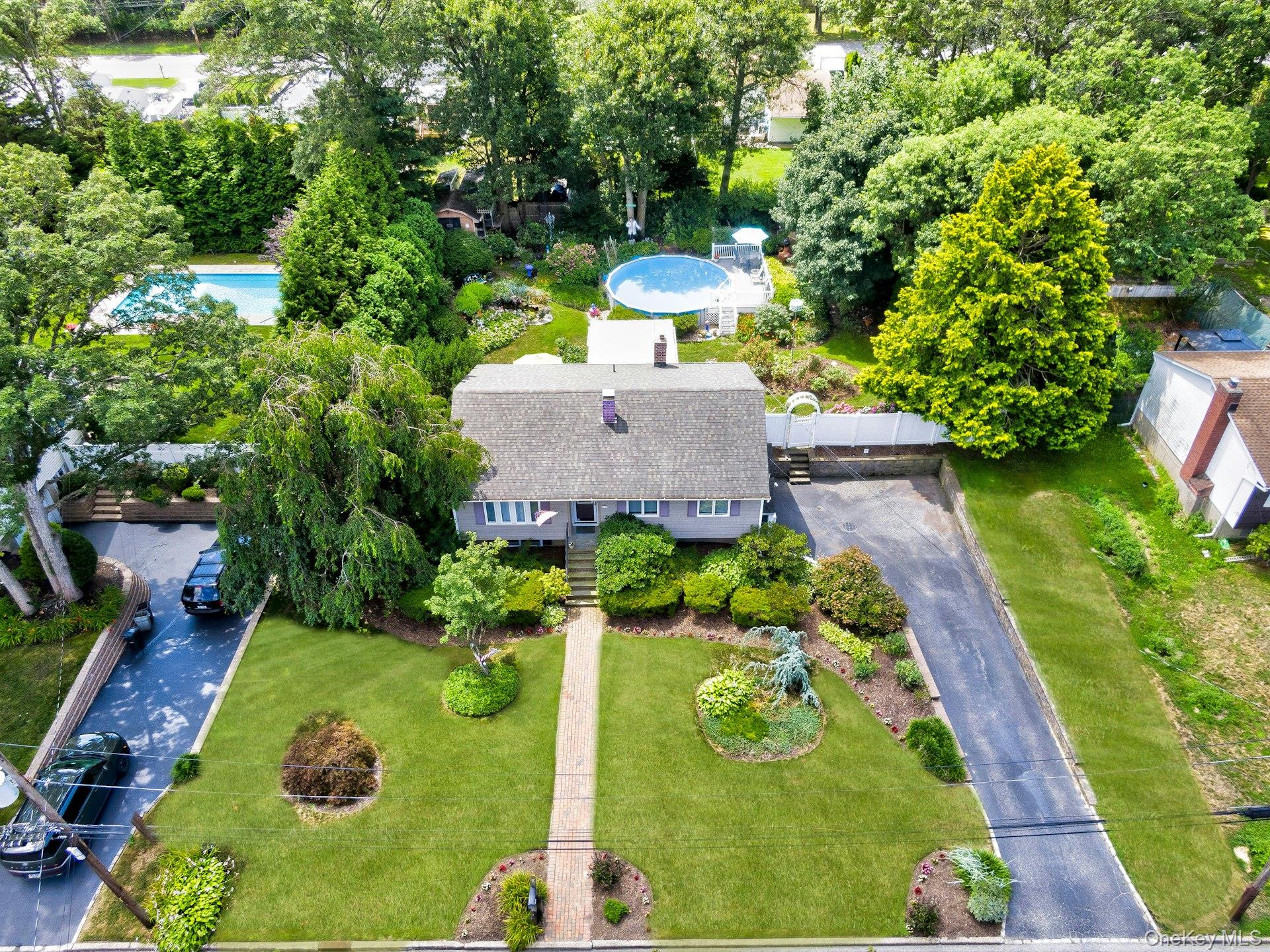 10 Dean Street, Port Jefferson Station, NY 11776