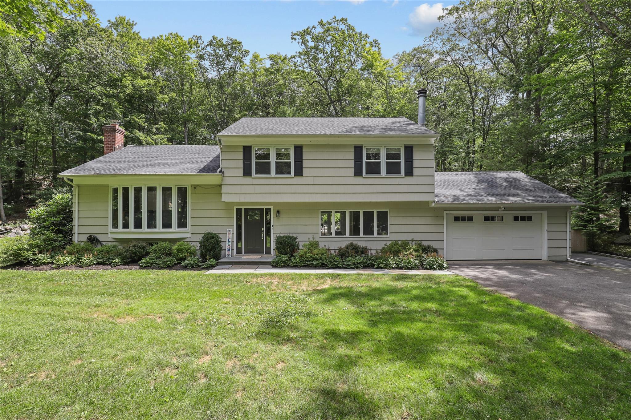 4 Fox Ridge Court, Armonk, NY 10504
