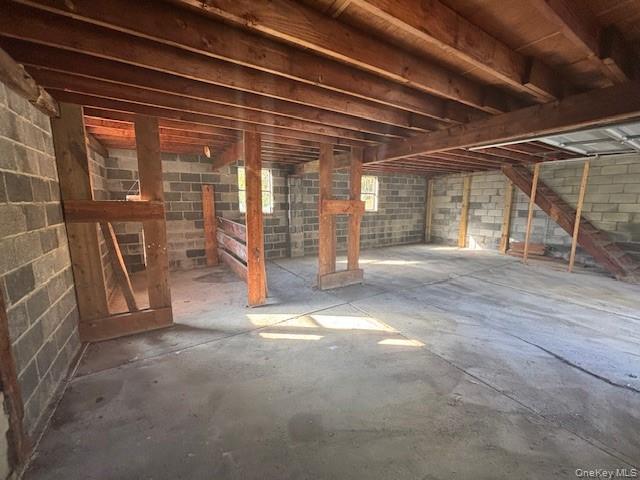 6 Cragsmoor Road, Pine Bush, NY 12566