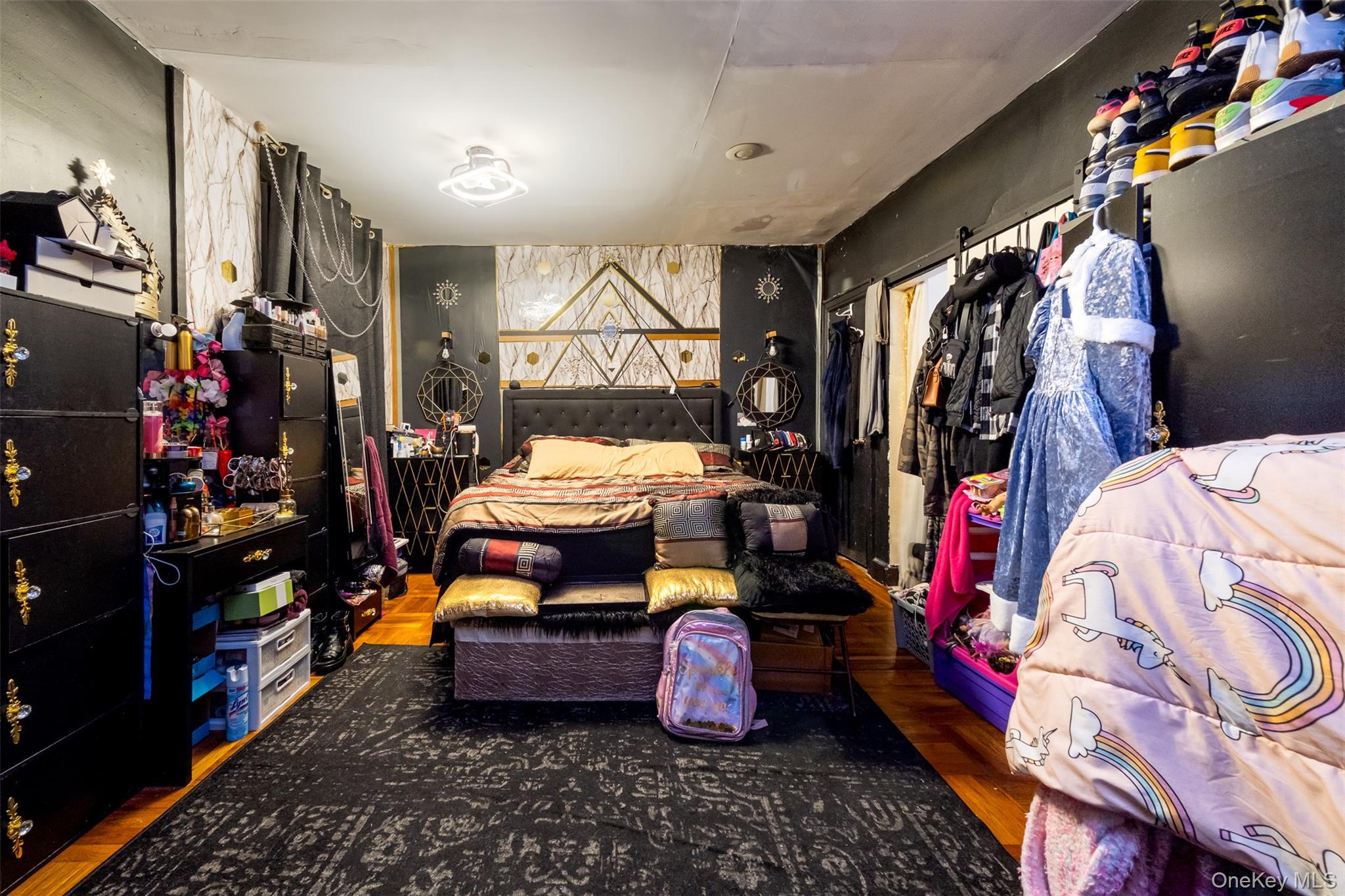 2541 Holland Avenue, Bronx, NY 10467