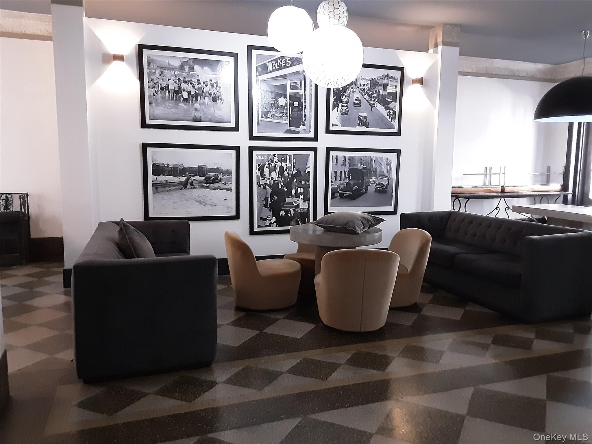 4222 KETCHAM Street # F16, Elmhurst, NY 11373