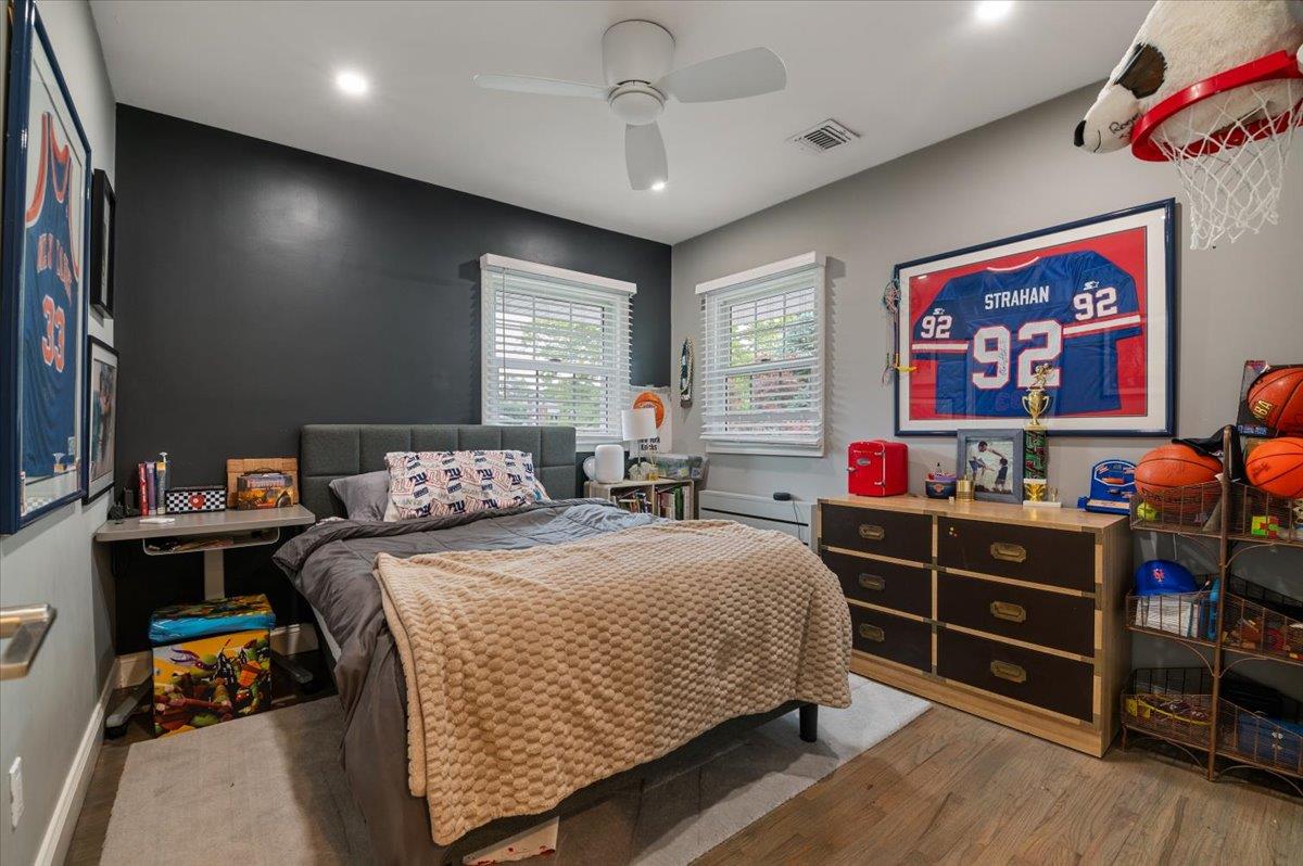 47 Winthrop Road, Plainview, NY 11803