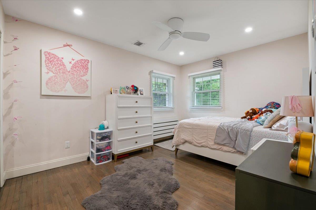 47 Winthrop Road, Plainview, NY 11803