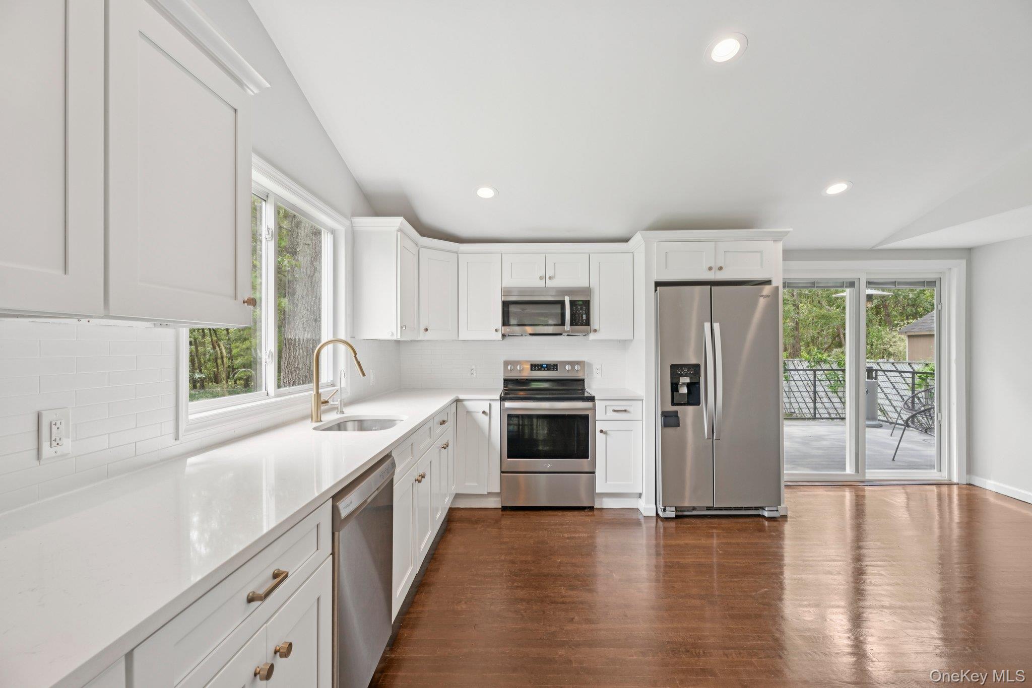 100 Panamoka Trail, Ridge, NY 11961