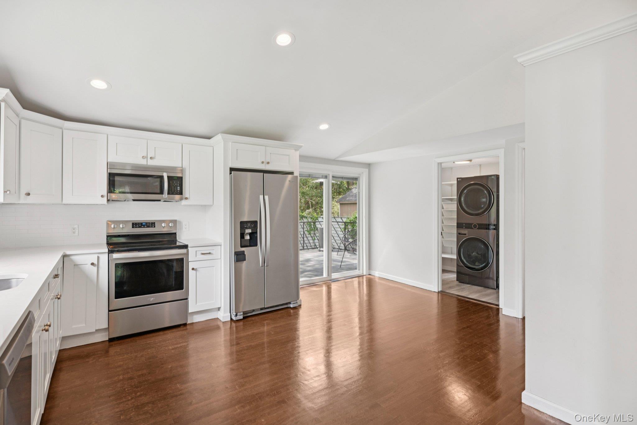 100 Panamoka Trail, Ridge, NY 11961