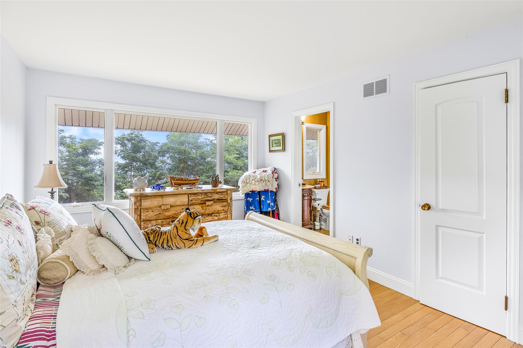 137 Briarcliff Road, Shoreham, NY 11786