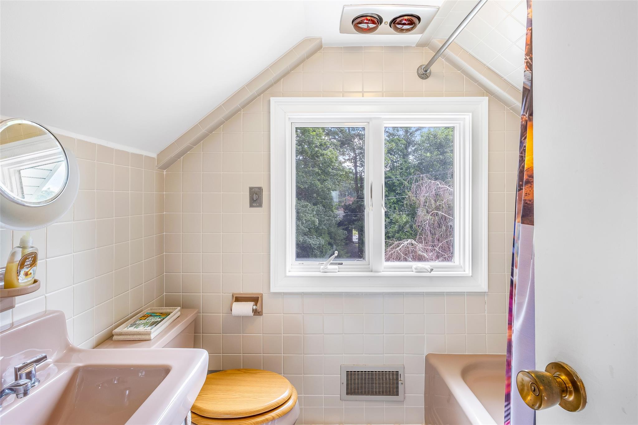 137 Briarcliff Road, Shoreham, NY 11786