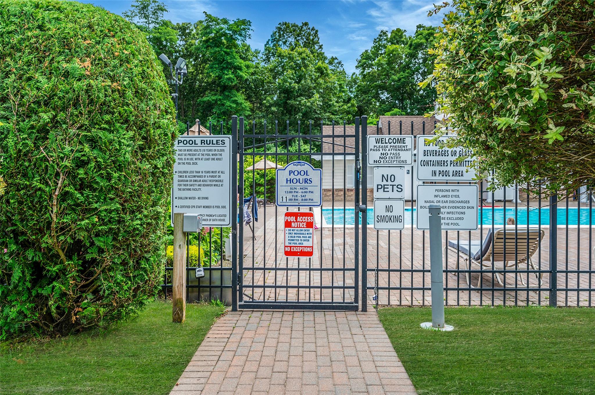 460 Old Town # 8H, Port Jefferson, NY 11776