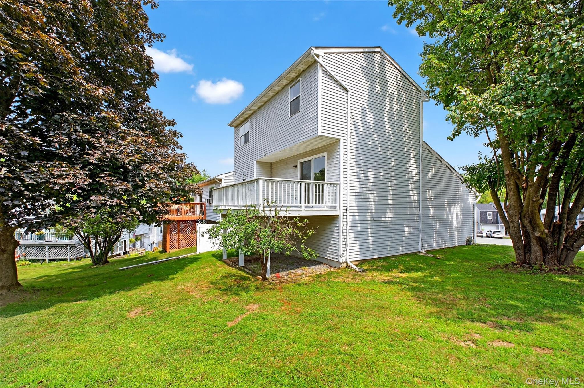 20 Aspen Court, Fishkill, NY 12524