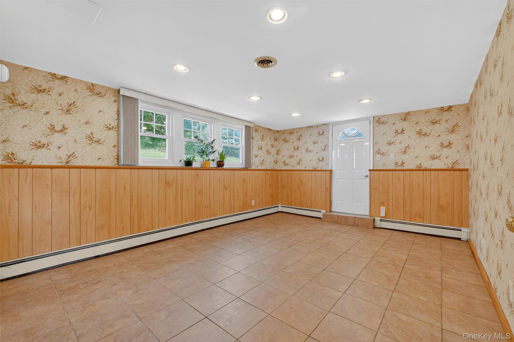 5 Verplanck Avenue, Hopewell Junction, NY 12533