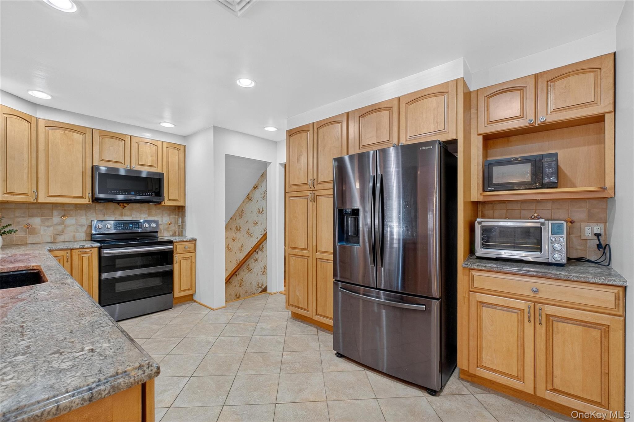 5 Verplanck Avenue, Hopewell Junction, NY 12533