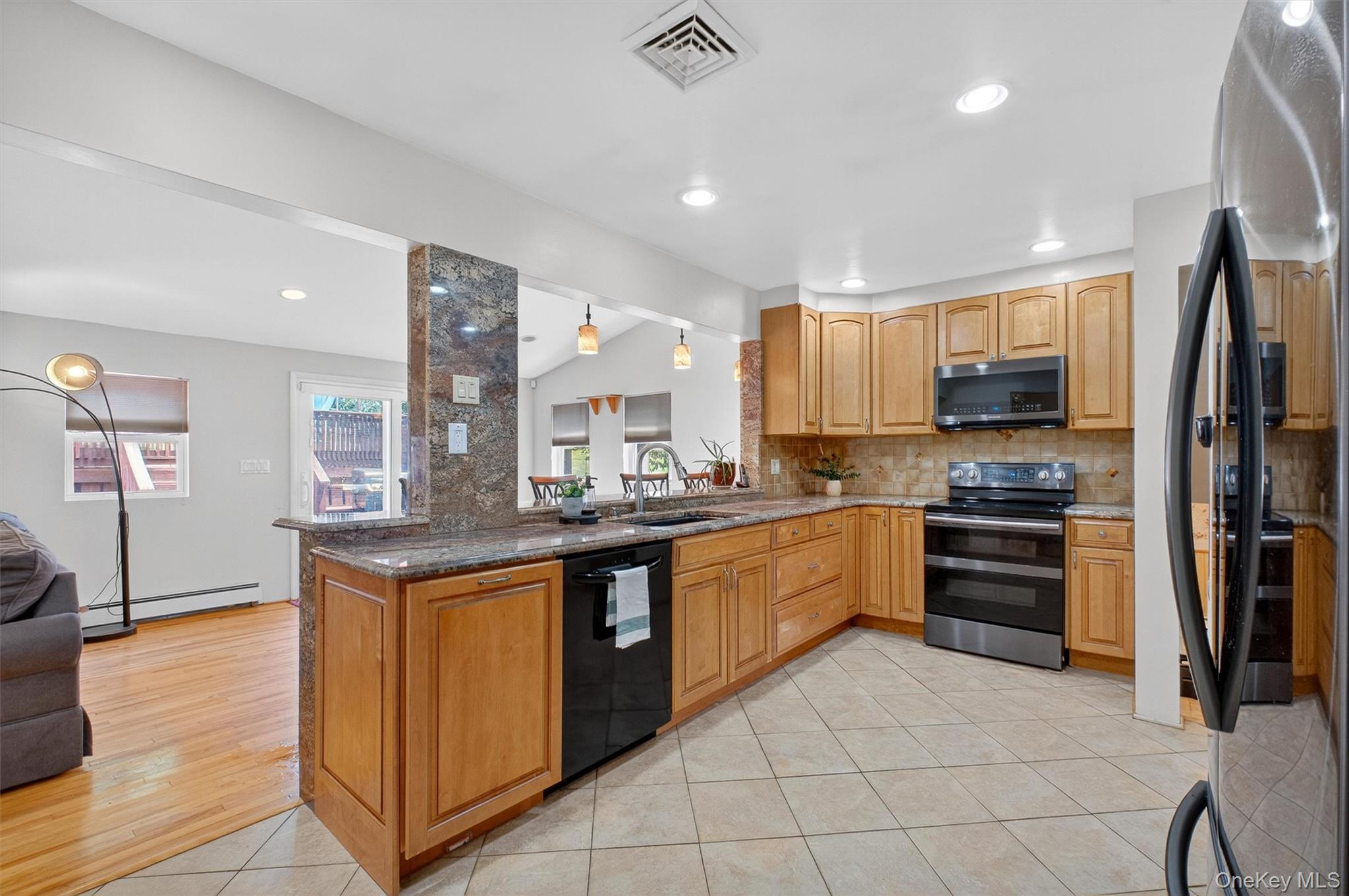 5 Verplanck Avenue, Hopewell Junction, NY 12533