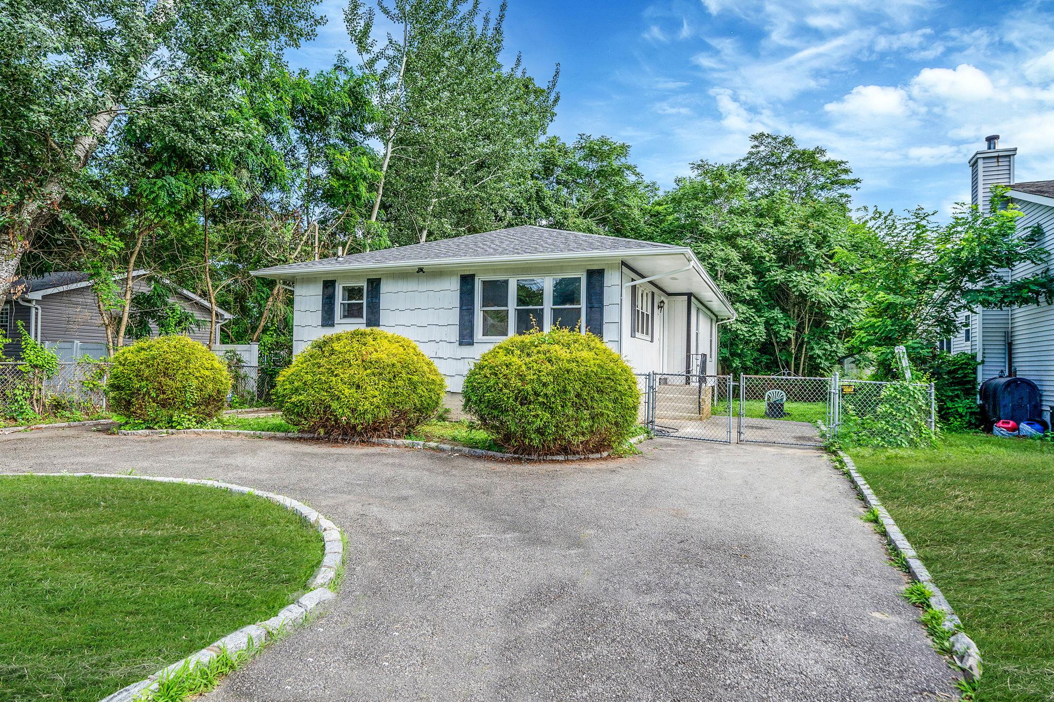 44 Edgewater Drive, Mastic Beach, NY 11951