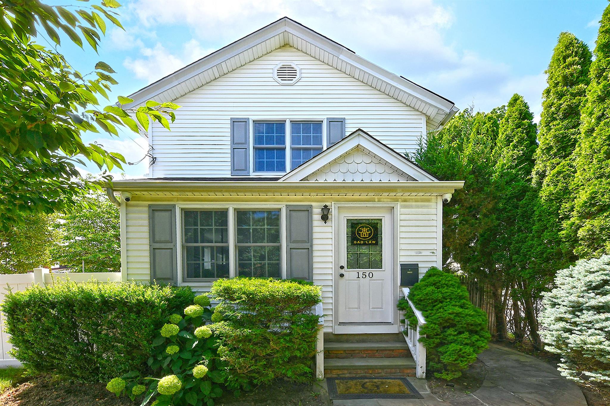 150 Bayview Avenue, Port Washington, NY 11050