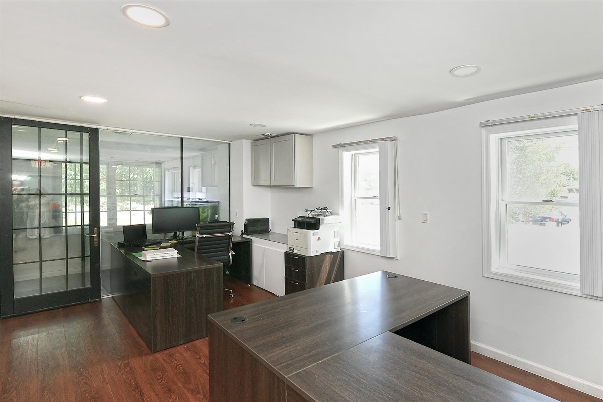 150 Bayview Avenue, Port Washington, NY 11050