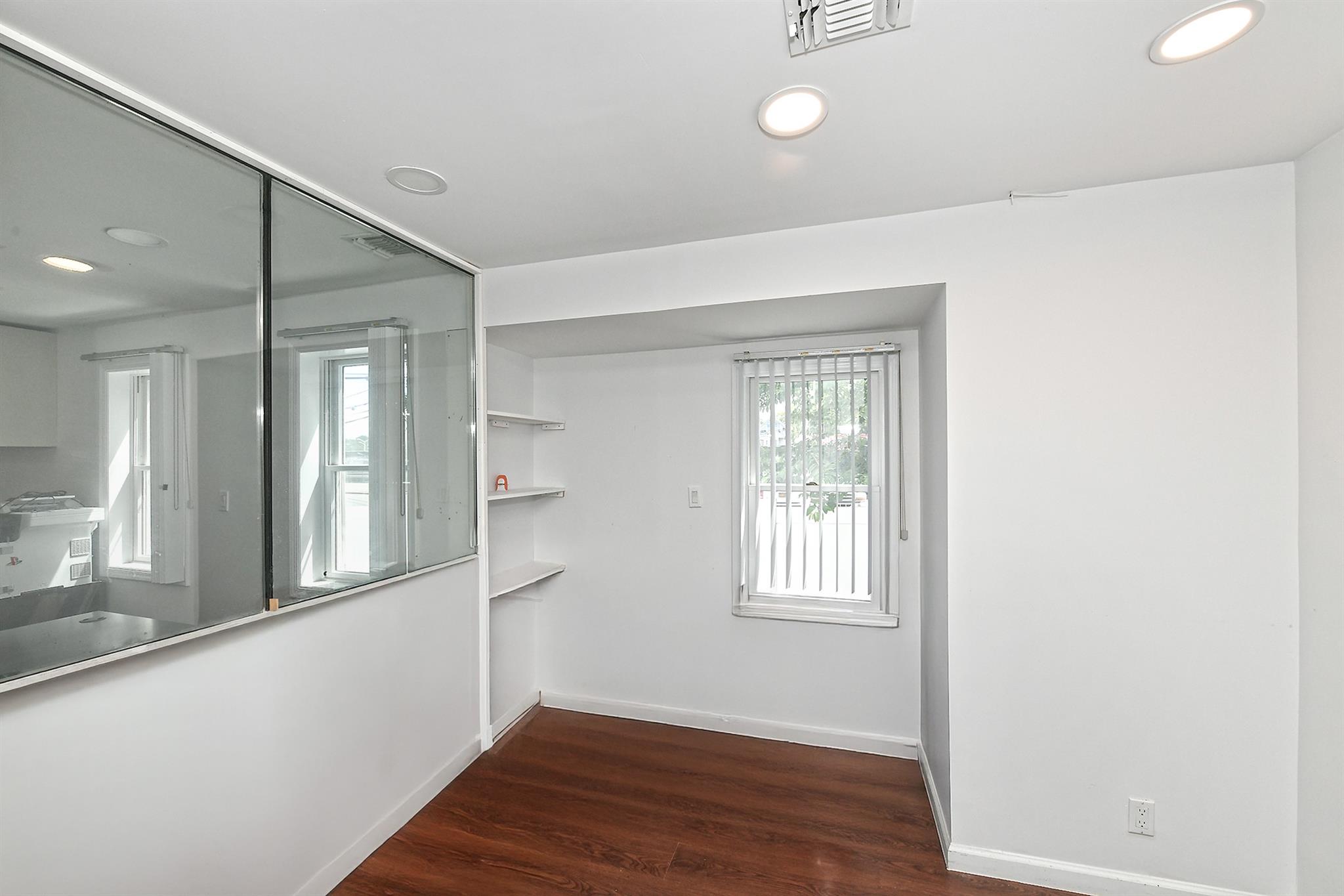 150 Bayview Avenue, Port Washington, NY 11050