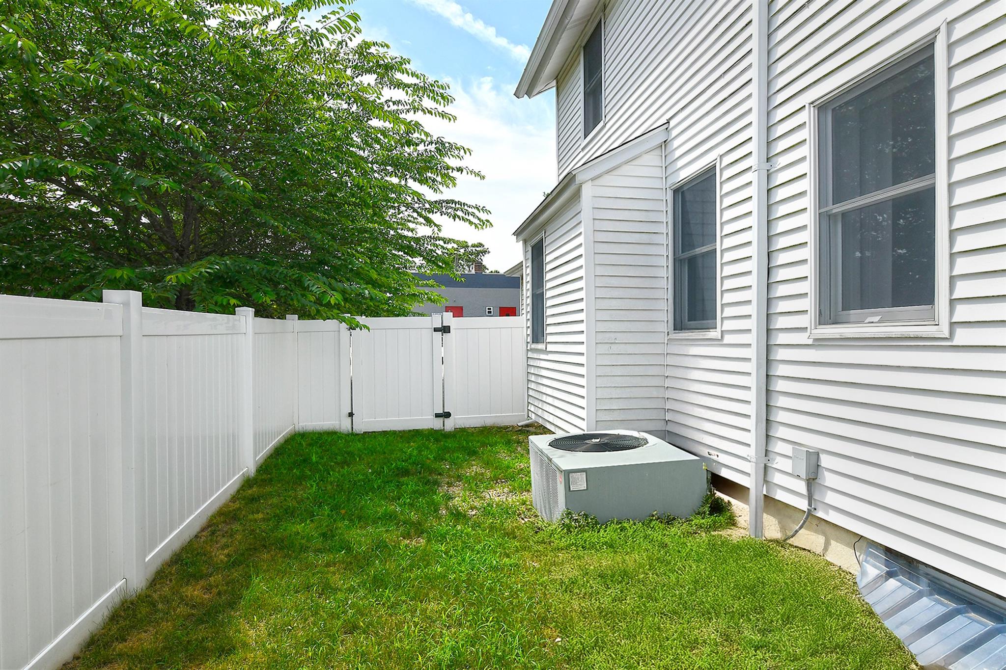 150 Bayview Avenue, Port Washington, NY 11050