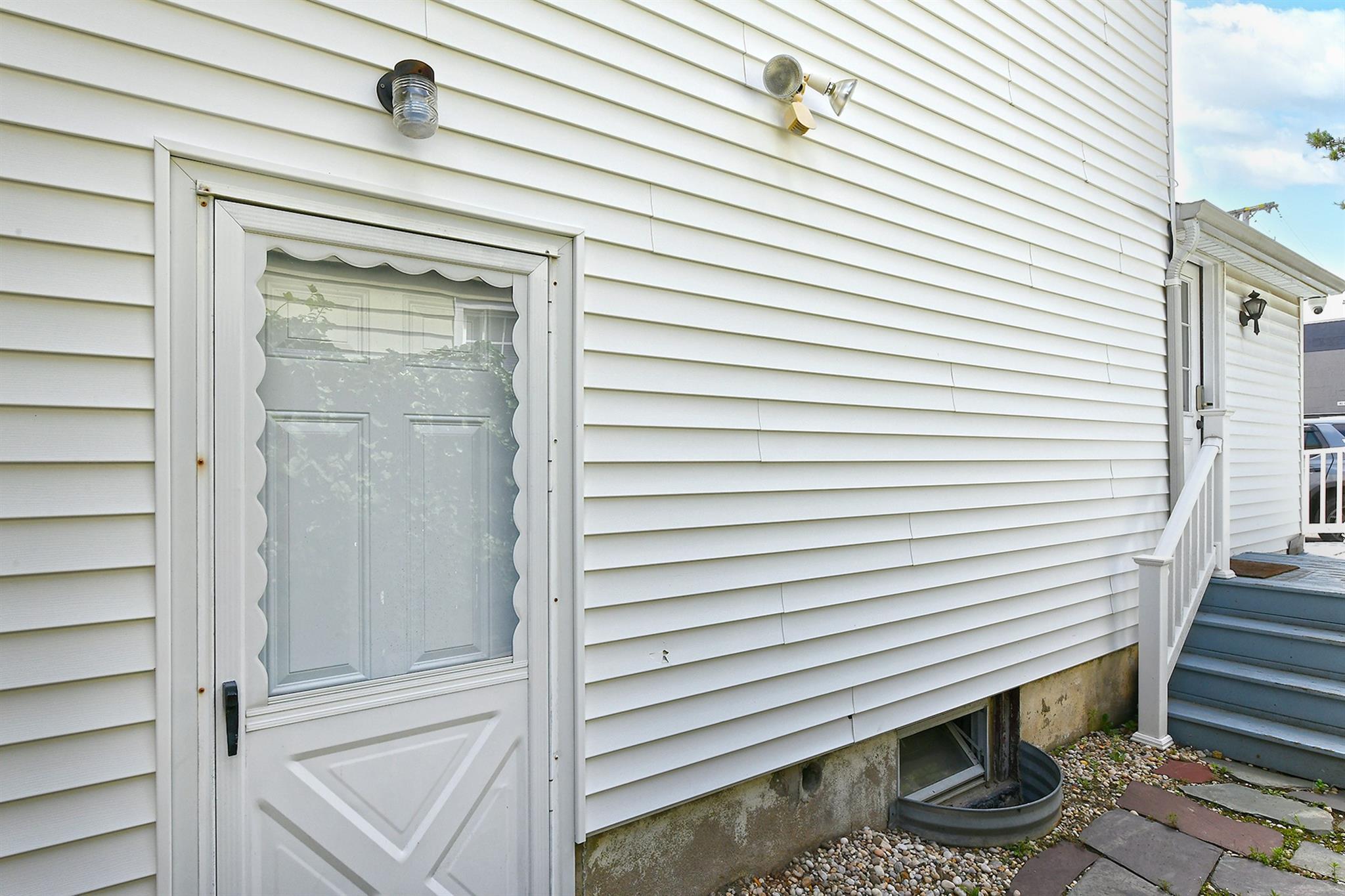 150 Bayview Avenue, Port Washington, NY 11050